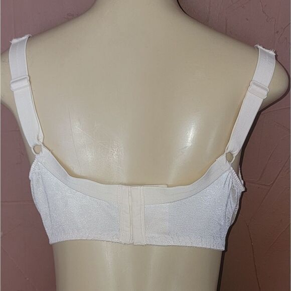 Playtex 36DD nude underwire bra - Picture 9 of 12